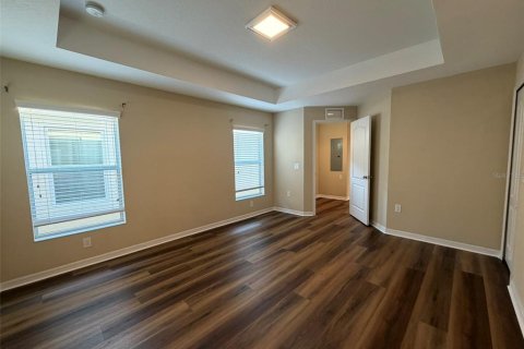 House in Sarasota, Florida 2 bedrooms, 100.33 sq.m. № 2122931 - photo 12