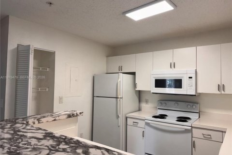 Condominio en alquiler en Doral, Florida, 1 dormitorio, 69.03 m2 № 2042675 - foto 10