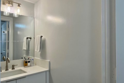 Снять в аренду кондоминиум в Санрайз, Флорида 2 спальни, 108.23м2, № 2004480 - фото 29