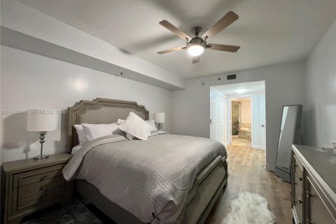 Снять в аренду кондоминиум в Санрайз, Флорида 2 спальни, 108.23м2, № 2004480 - фото 18