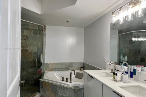 Снять в аренду кондоминиум в Санрайз, Флорида 2 спальни, 108.23м2, № 2004480 - фото 23