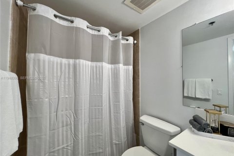 Снять в аренду кондоминиум в Санрайз, Флорида 2 спальни, 108.23м2, № 2004480 - фото 27