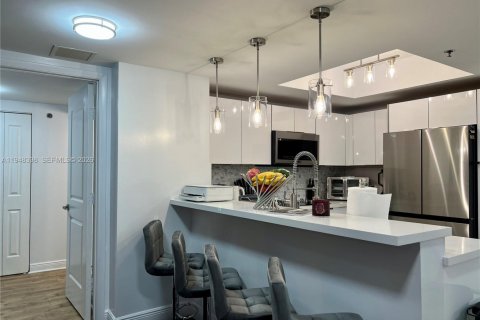 Снять в аренду кондоминиум в Санрайз, Флорида 2 спальни, 108.23м2, № 2004480 - фото 13