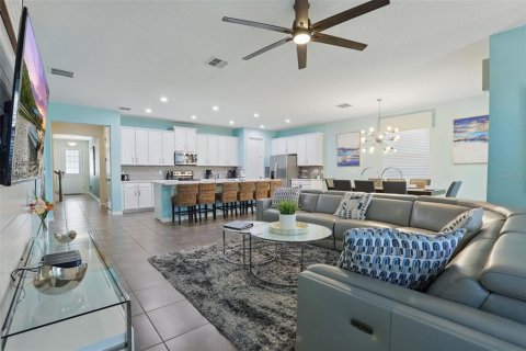 Villa ou maison à vendre à Kissimmee, Floride: 7 chambres, 380.71 m2 № 1634893 - photo 16
