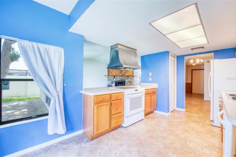 House in Safety Harbor, Florida 3 bedrooms, 141.77 sq.m. № 1839081 - photo 15