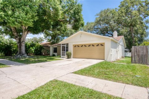 House in Safety Harbor, Florida 3 bedrooms, 141.77 sq.m. № 1839081 - photo 3