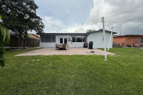 Купить виллу или дом в Санрайз, Флорида 3 спальни, 142.79м2, № 1949369 - фото 3