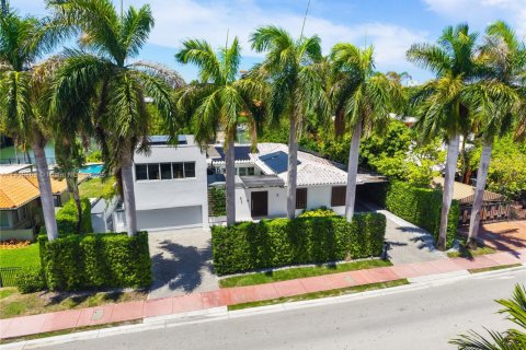 Villa ou maison à vendre à Miami Beach, Floride: 3 chambres, 291.25 m2 № 1957764 - photo 4