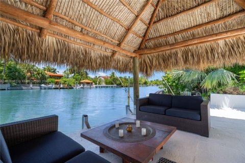 Villa ou maison à vendre à Miami Beach, Floride: 3 chambres, 291.25 m2 № 1957764 - photo 9