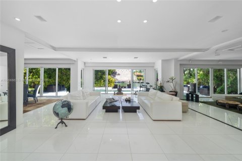 Villa ou maison à vendre à Miami Beach, Floride: 3 chambres, 291.25 m2 № 1957764 - photo 6