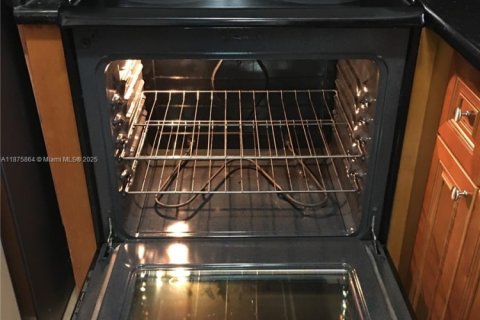 Copropriété à louer à Hialeah, Floride: 3 chambres, 102.19 m2 № 1927291 - photo 22