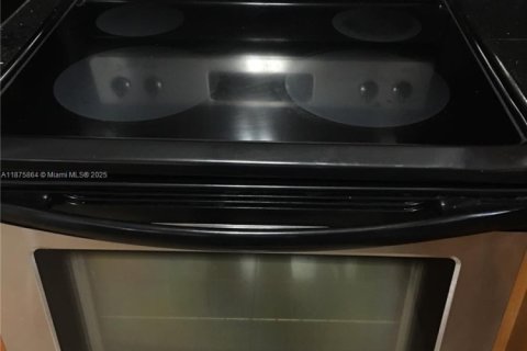 Copropriété à louer à Hialeah, Floride: 3 chambres, 102.19 m2 № 1927291 - photo 21