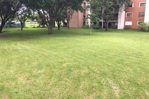 Copropriété à louer à Hialeah, Floride: 3 chambres, 102.19 m2 № 1927291 - photo 19