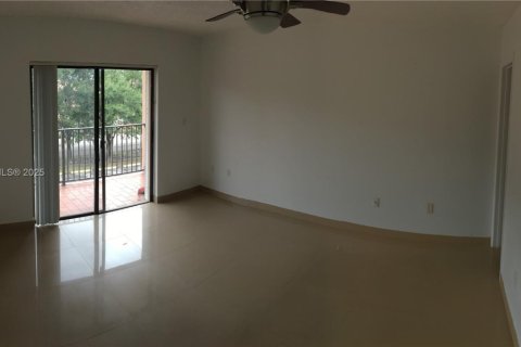 Copropriété à louer à Hialeah, Floride: 3 chambres, 102.19 m2 № 1927291 - photo 11