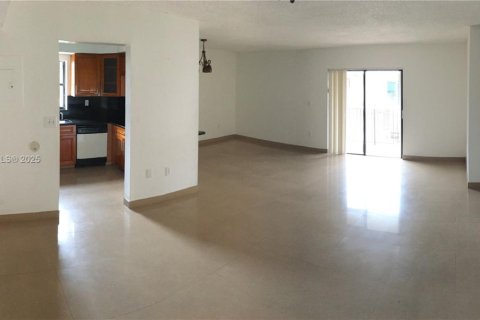 Copropriété à louer à Hialeah, Floride: 3 chambres, 102.19 m2 № 1927291 - photo 13