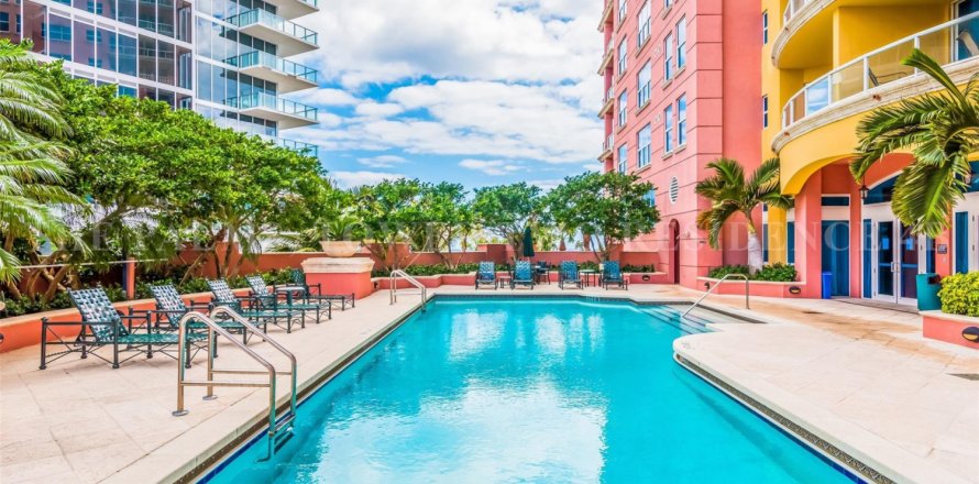 Condominio en Fort Lauderdale, Florida, 3 dormitorios  № 1096268