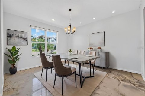 Villa ou maison à vendre à Apopka, Floride: 5 chambres, 450.58 m2 № 2329892 - photo 4
