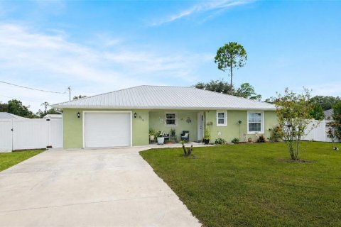 House in Bunnell, Florida 2 bedrooms, 110.65 sq.m. № 2294580