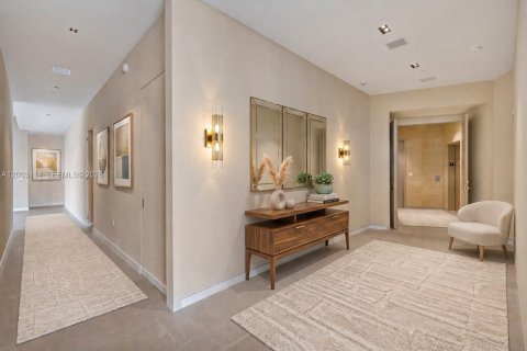 Condo in Miami, Florida, 4 bedrooms  № 2069623 - photo 19