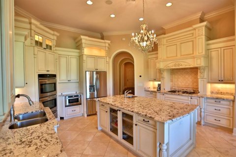 House in Ocala, Florida 4 bedrooms, 594.76 sq.m. № 1432000 - photo 14