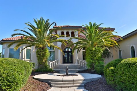 House in Ocala, Florida 4 bedrooms, 594.76 sq.m. № 1432000 - photo 1