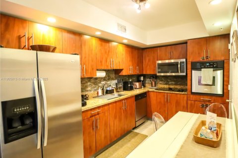 Купить кондоминиум в Холливуд, Флорида 1 спальня, 84.08м2, № 1956263 - фото 10