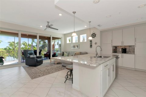 Copropriété à vendre à Bradenton, Floride: 3 chambres, 154.59 m2 № 2409932 - photo 6
