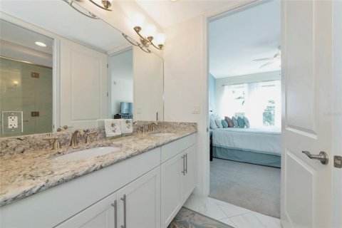 Copropriété à vendre à Bradenton, Floride: 3 chambres, 154.59 m2 № 2409932 - photo 27