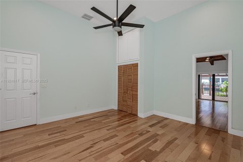 Casa en venta en Hallandale Beach, Florida, 3 dormitorios, 156.08 m2 № 1982959 - foto 17