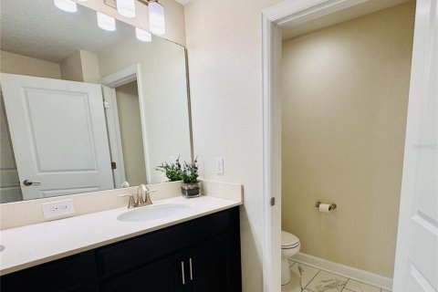 Townhouse in Davenport, Florida 4 bedrooms, 176.7 sq.m. № 2205259 - photo 22