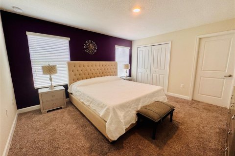 Townhouse in Davenport, Florida 4 bedrooms, 176.7 sq.m. № 2205259 - photo 18