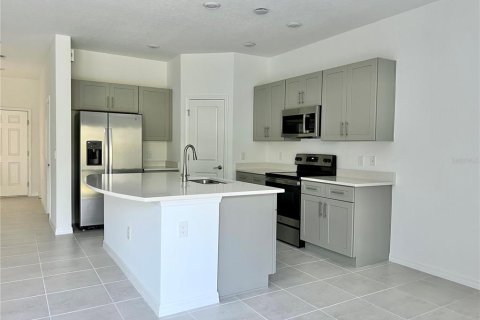 Touwnhouse à louer à Kissimmee, Floride: 3 chambres, 144.46 m2 № 2418794 - photo 2