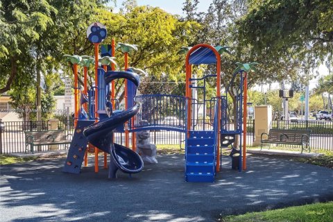 Appartement à louer à Miami Beach, Floride: 2 chambres, 88.26 m2 № 1957290 - photo 18