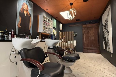 Propiedad comercial en venta en Sunrise, Florida № 2038277 - foto 5