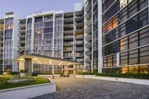 Купить кондоминиум в Халландейл-Бич, Флорида 1 спальня, 85.01м2, № 2018167 - фото 11