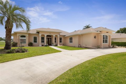 House in Ormond Beach, Florida 3 bedrooms, 241.64 sq.m. № 2102322 - photo 8