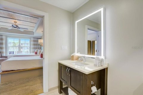 Condo in Holmes Beach, Florida, 2 bedrooms  № 1592032 - photo 14