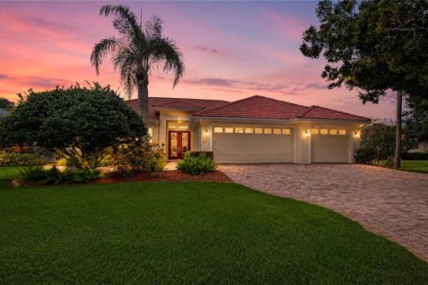 House in Bradenton, Florida 3 bedrooms, 218.97 sq.m. № 2225091 - photo 2