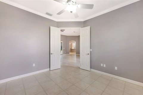 House in Bradenton, Florida 3 bedrooms, 218.97 sq.m. № 2225091 - photo 9