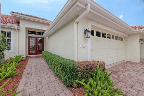 House in Bradenton, Florida 3 bedrooms, 218.97 sq.m. № 2225091 - photo 4