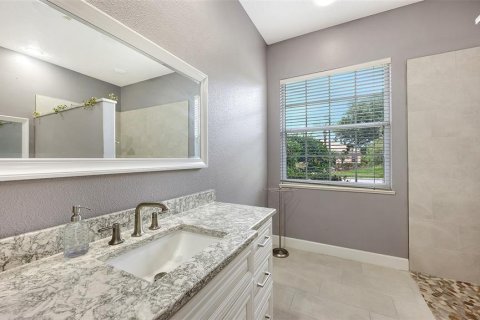 House in Bradenton, Florida 3 bedrooms, 218.97 sq.m. № 2225091 - photo 20