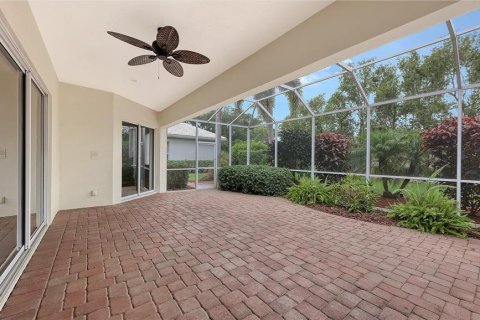 House in Bradenton, Florida 3 bedrooms, 218.97 sq.m. № 2225091 - photo 28