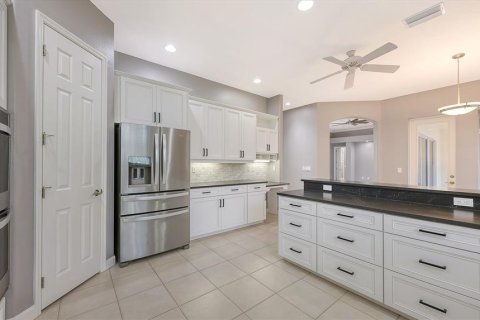 House in Bradenton, Florida 3 bedrooms, 218.97 sq.m. № 2225091 - photo 14