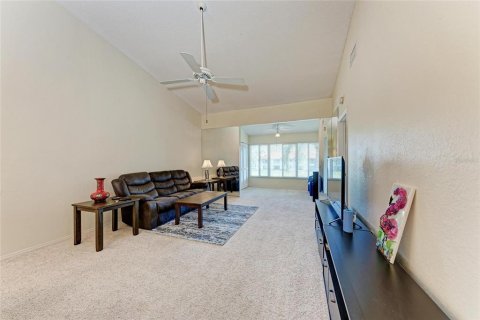 Condo in Sarasota, Florida, 2 bedrooms  № 1508760 - photo 7