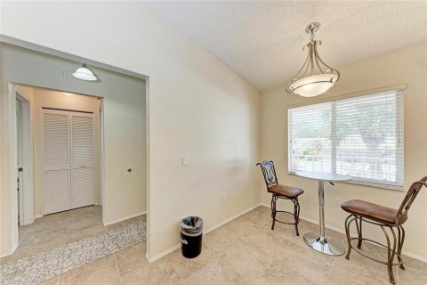 Condo in Sarasota, Florida, 2 bedrooms  № 1508760 - photo 12
