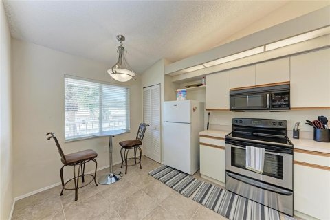 Condo in Sarasota, Florida, 2 bedrooms  № 1508760 - photo 11