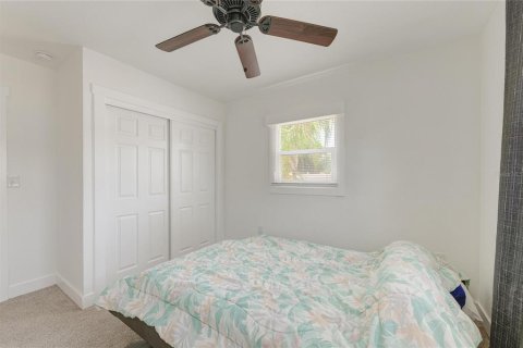 House in Ruskin, Florida 3 bedrooms, 164.62 sq.m. № 2200829 - photo 23