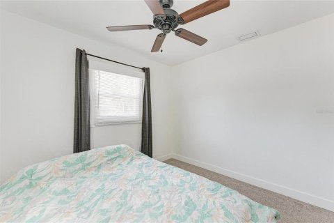 House in Ruskin, Florida 3 bedrooms, 164.62 sq.m. № 2200829 - photo 24
