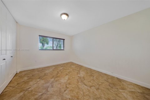 Снять в аренду кондоминиум в Майами-Лейкс, Флорида 2 спальни, 96.62м2, № 2006573 - фото 17