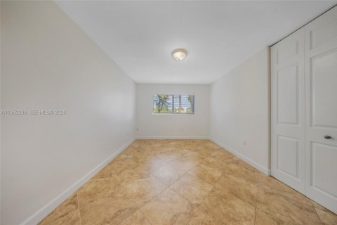 Снять в аренду кондоминиум в Майами-Лейкс, Флорида 2 спальни, 96.62м2, № 2006573 - фото 22